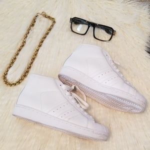 White Adidas Shell Top Shoes